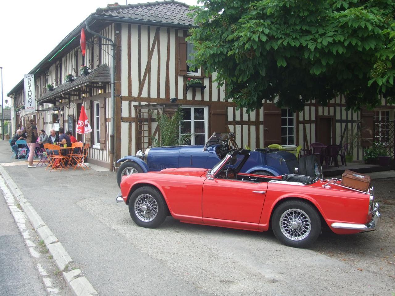 La Petite Auberge Chatelraould-Saint-Louvent Exterior photo